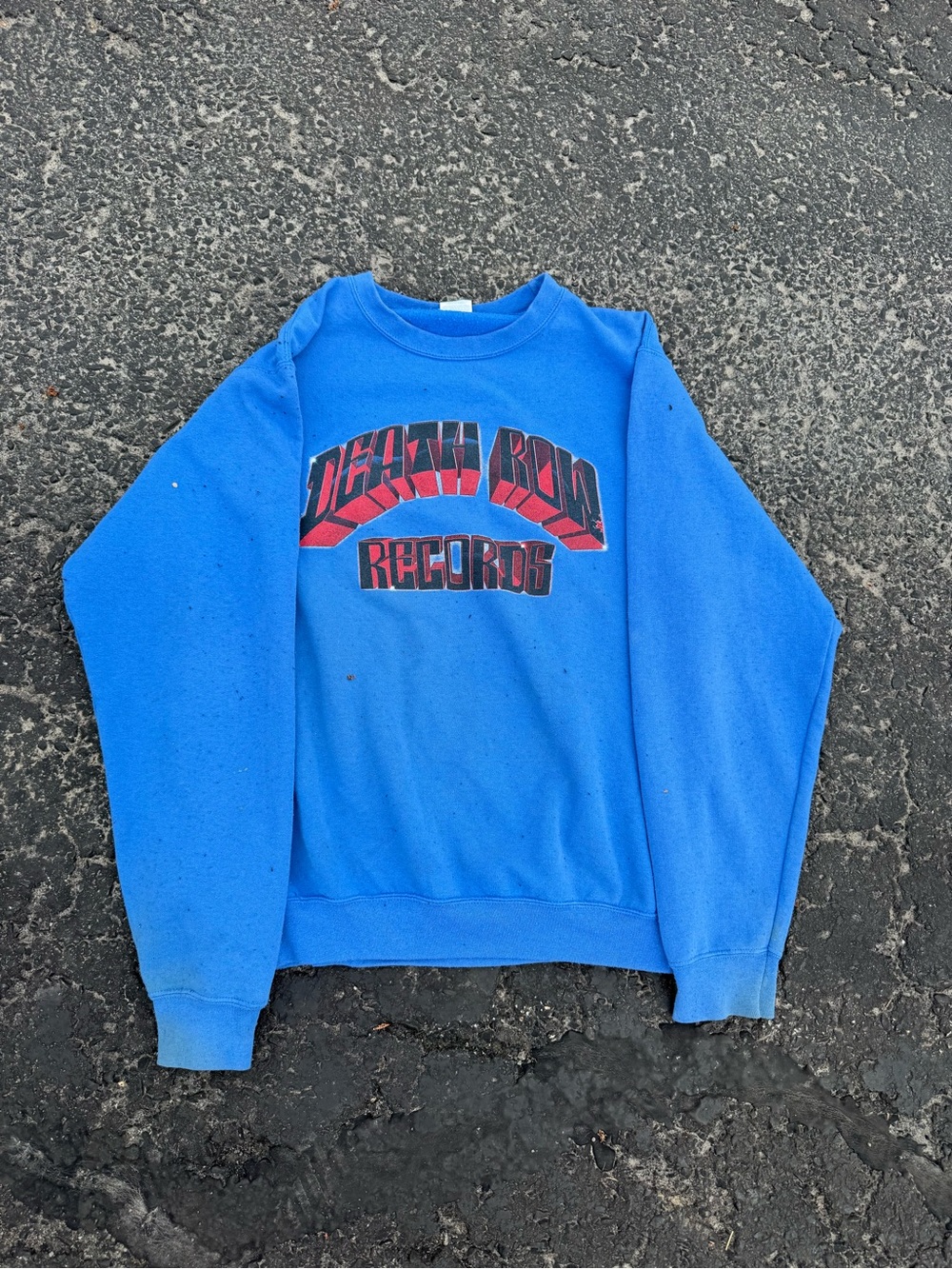 2000’s Snoopdog Tour crewneck